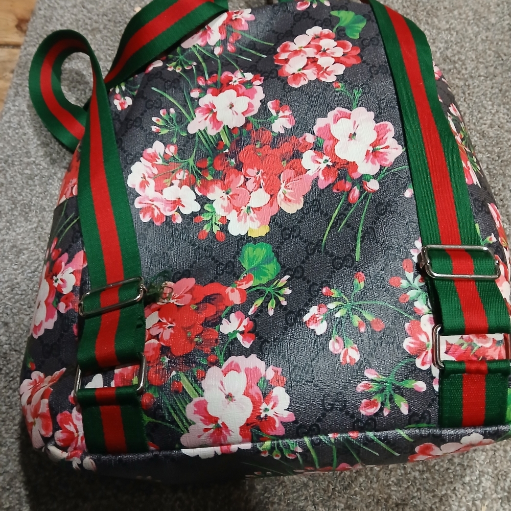 Gucci Floral Backpack with Red and Green Stripes - Picture 4 of 5